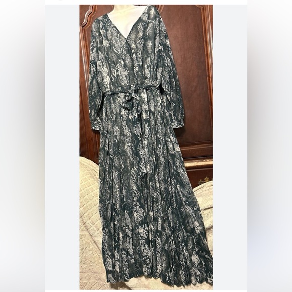 Python print maxidress - Picture 2 of 4